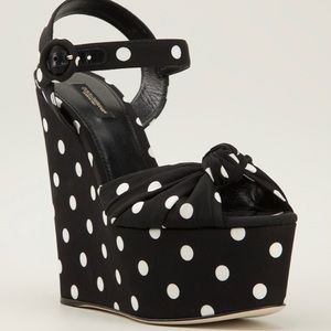 HP 2x 🎊🎊🎉Dolce and Gabbana Wedges